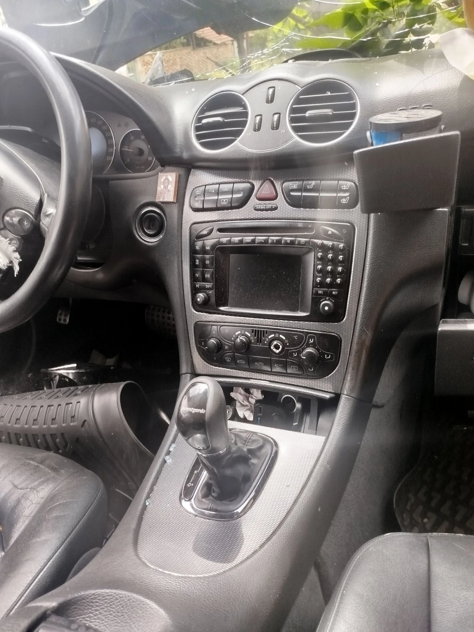 Mercedes-Benz CLK, снимка 15 - Автомобили и джипове - 54595035
