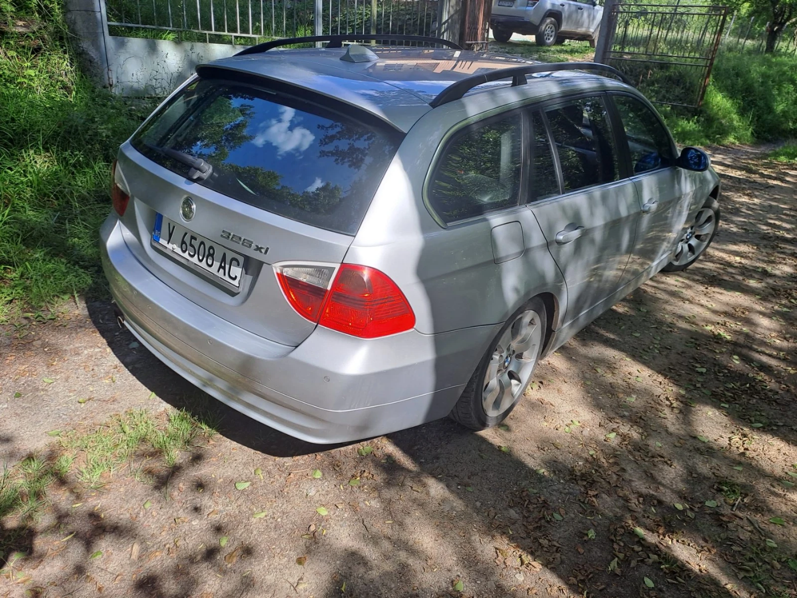 BMW 325 Xi, снимка 5 - Автомобили и джипове - 54922791