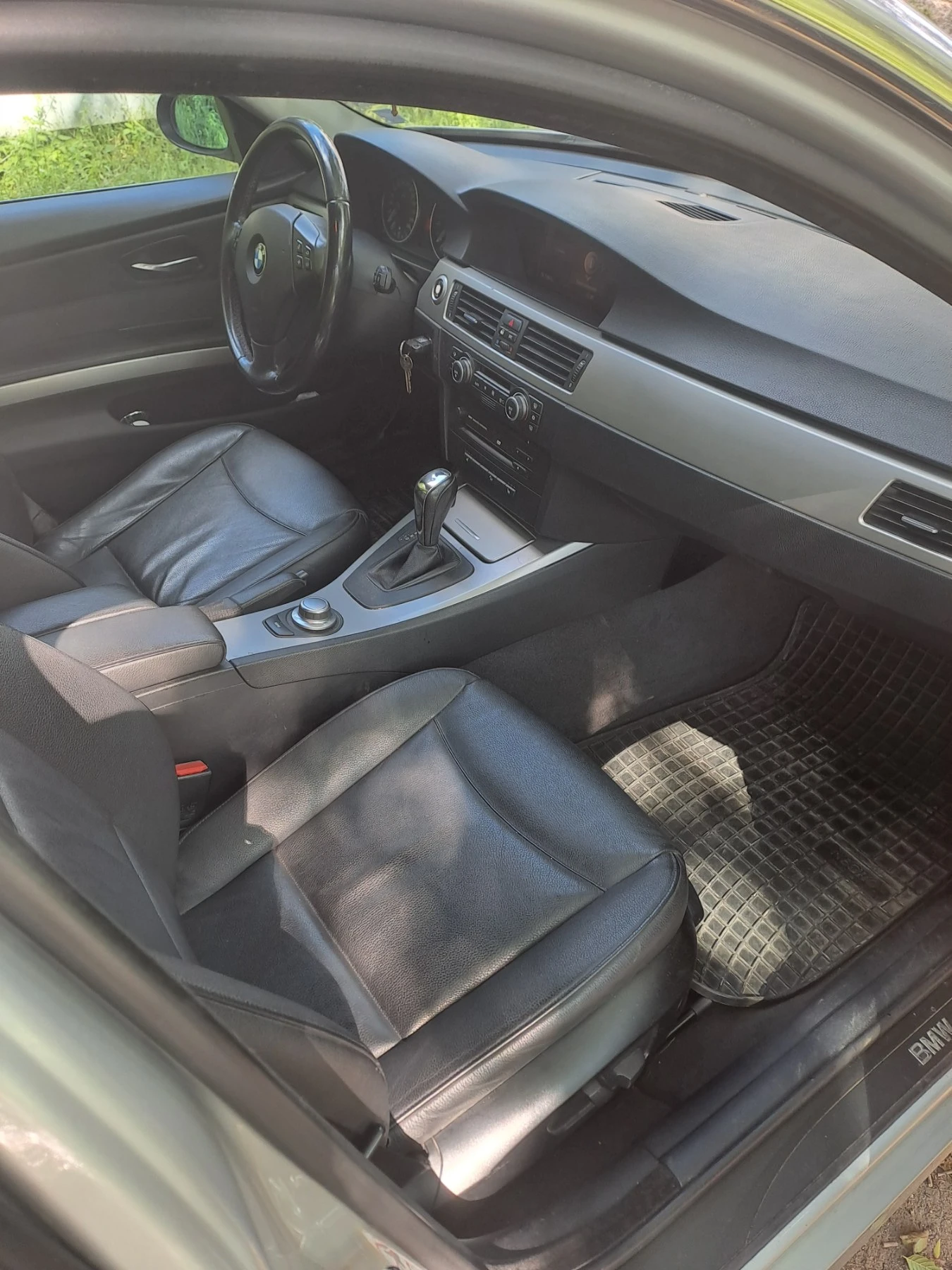 BMW 325 Xi, снимка 13 - Автомобили и джипове - 54922791
