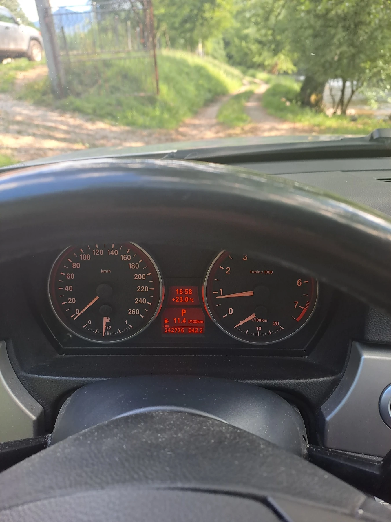 BMW 325 Xi, снимка 9 - Автомобили и джипове - 54922791