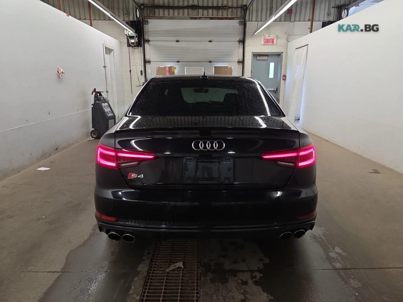 Audi S4 Stage 1+ / Червен салон / Цена до България, снимка 14 - Автомобили и джипове - 55058935