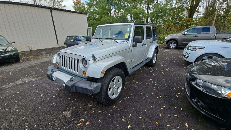 Jeep Wrangler Unlimited Sahara Автоматик, снимка 1 - Автомобили и джипове - 48336970