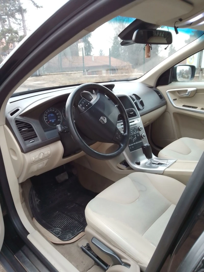 Volvo XC60, снимка 6 - Автомобили и джипове - 52510980