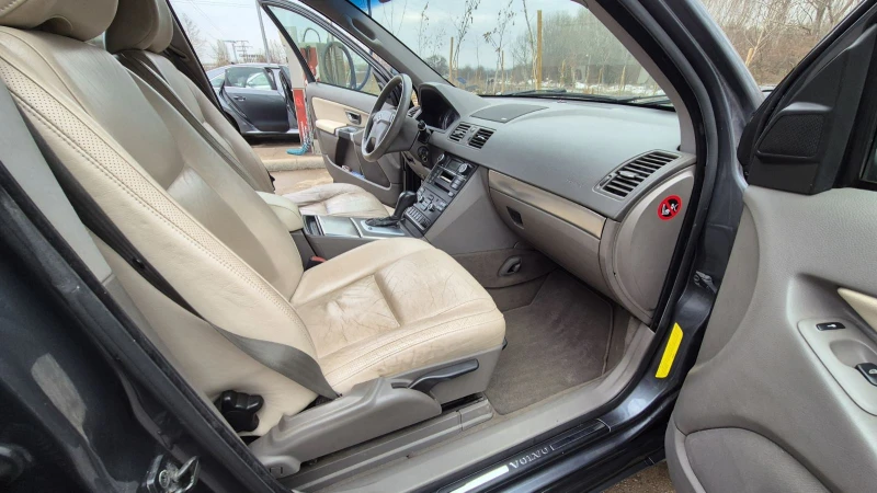 Volvo Xc90 2.4 D5, снимка 8 - Автомобили и джипове - 51926785