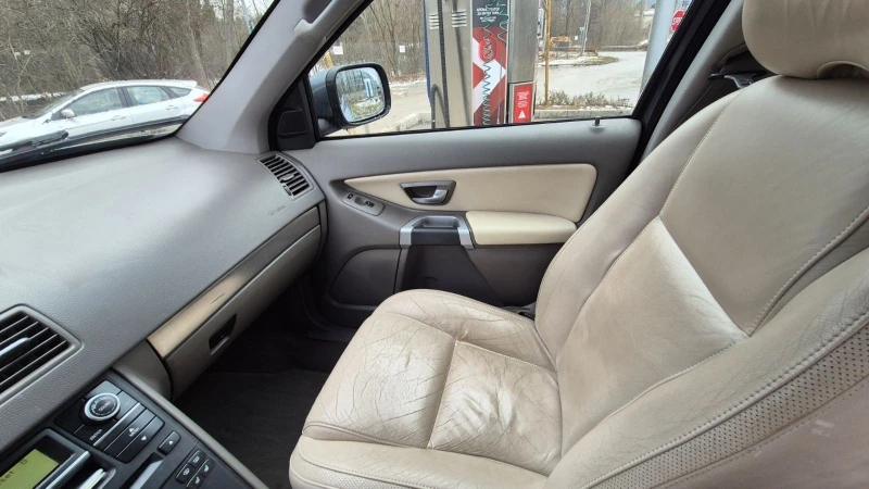 Volvo Xc90 2.4 D5, снимка 9 - Автомобили и джипове - 51926785