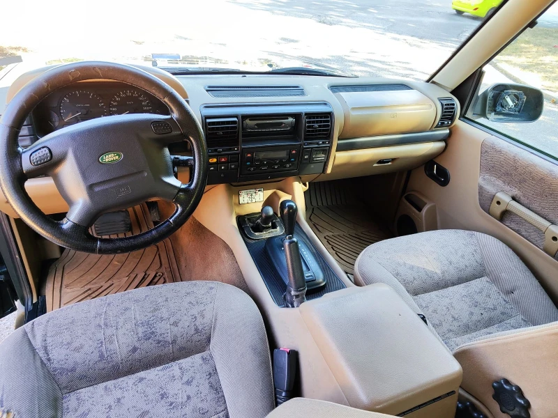 Land Rover Discovery TD5 Автоматик, снимка 10 - Автомобили и джипове - 51818384