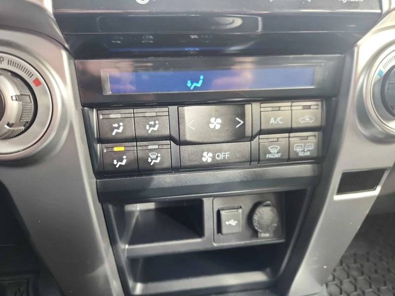 Toyota 4runner * 4WD * CARFAX * , снимка 10 - Автомобили и джипове - 53415337