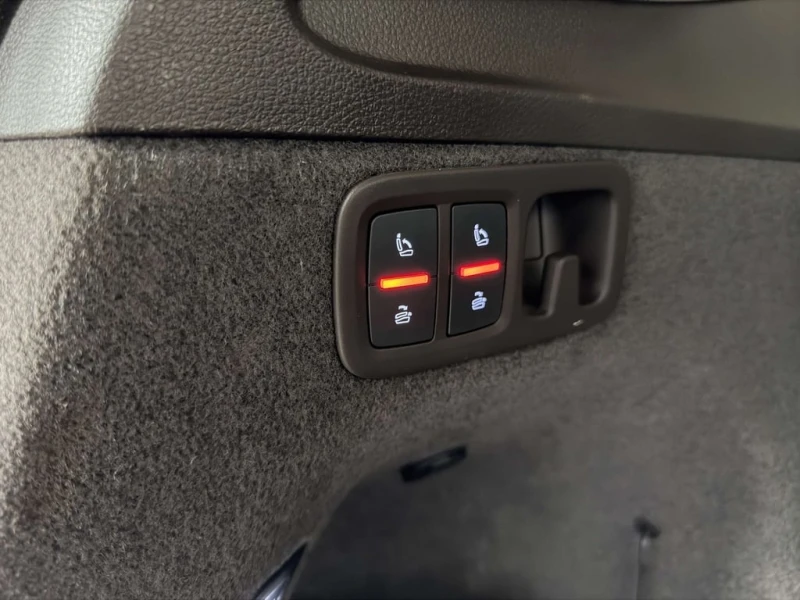 Audi Q7 55tfsi * Technik * Фиксирана цена до БГ * CARFAX *, снимка 13 - Автомобили и джипове - 53417576