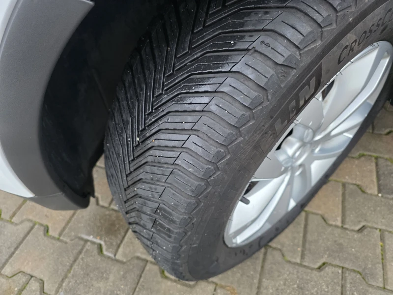 Ford Kuga 2.0TDCI 4X4, снимка 15 - Автомобили и джипове - 53462899