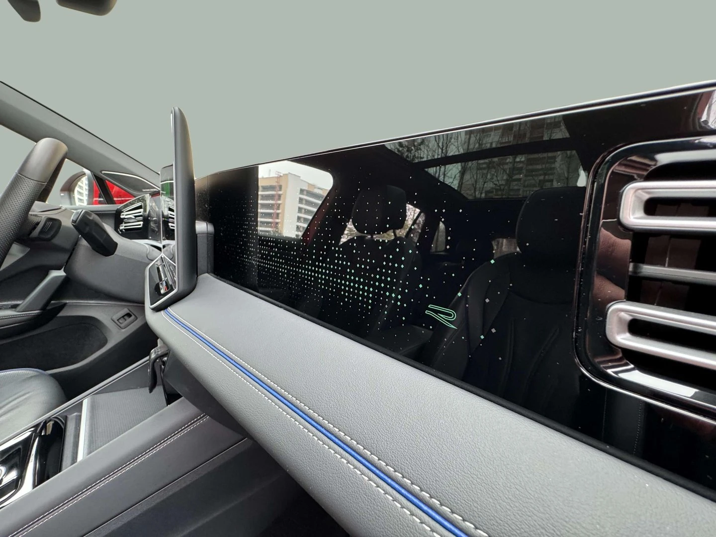 VW Tiguan R-Line 2.0 TDI SCR 4MOTION DSG - изображение 10