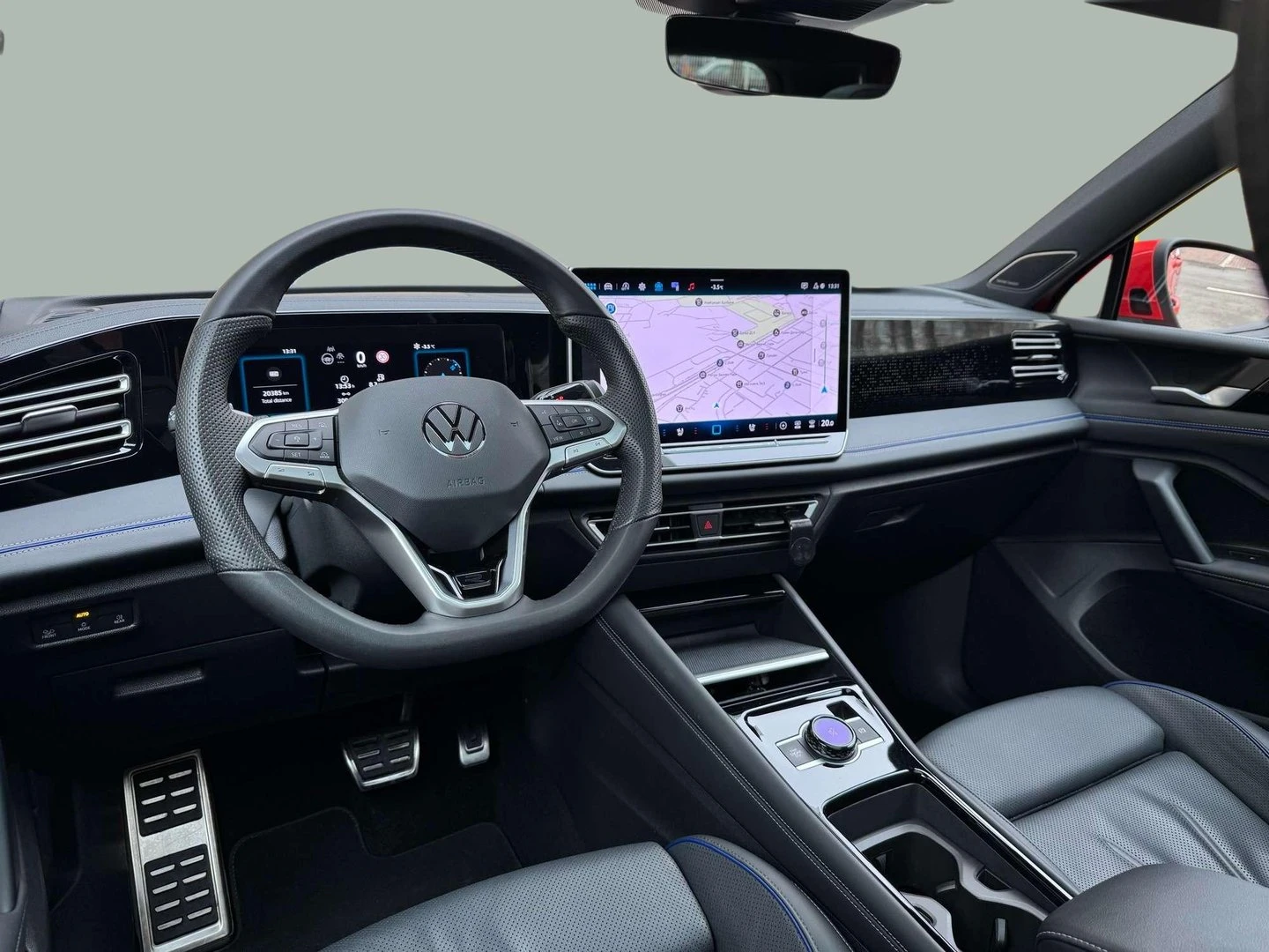 VW Tiguan R-Line 2.0 TDI SCR 4MOTION DSG - изображение 6