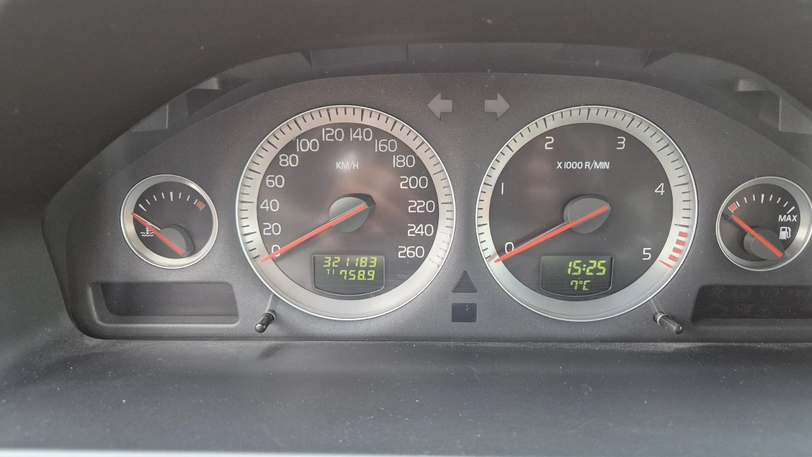 Volvo Xc90 2.4 D5 - изображение 10