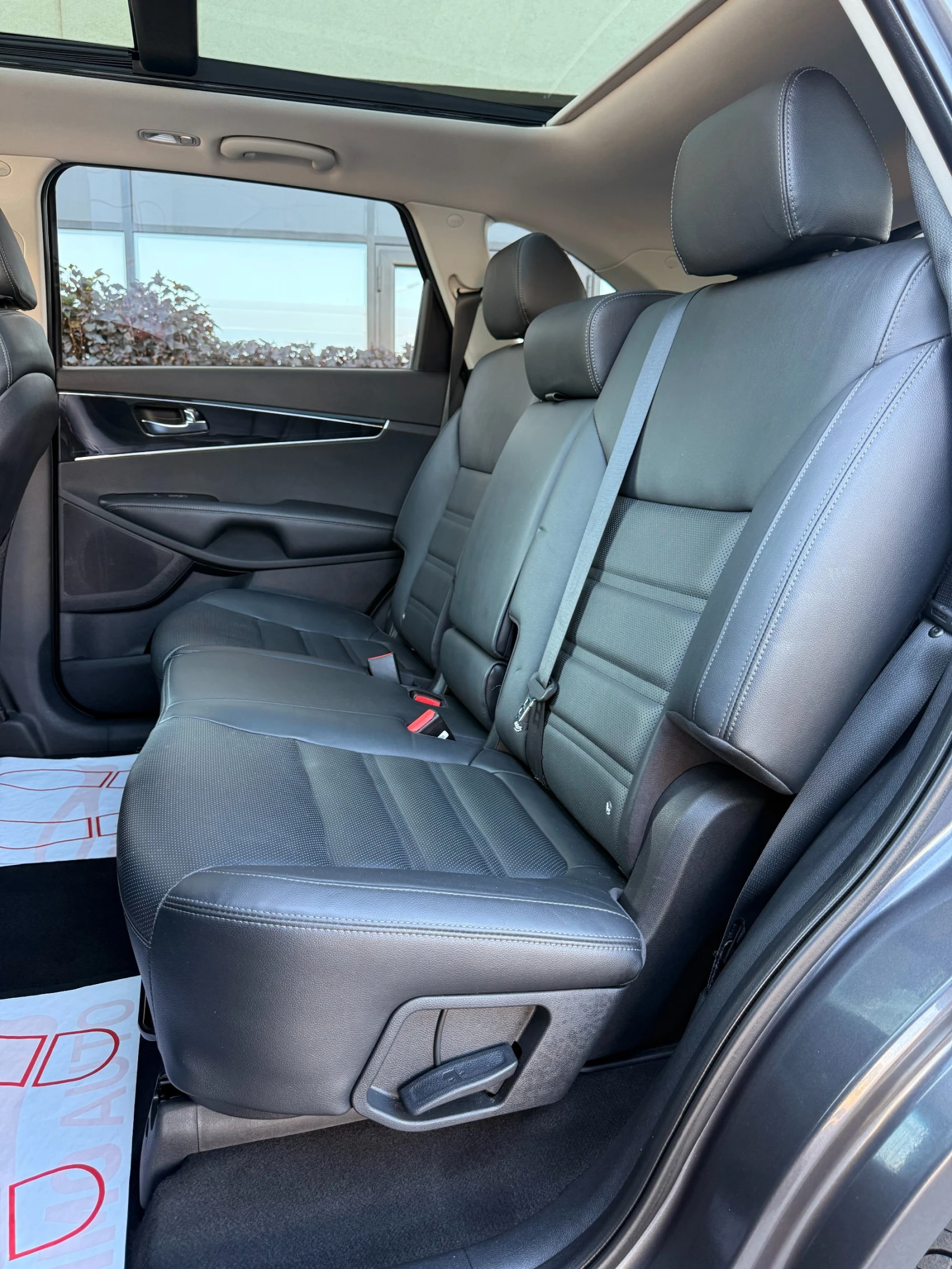 Kia Sorento 2.2 CRDI* 4WD* REBEL* FULL*  - изображение 8