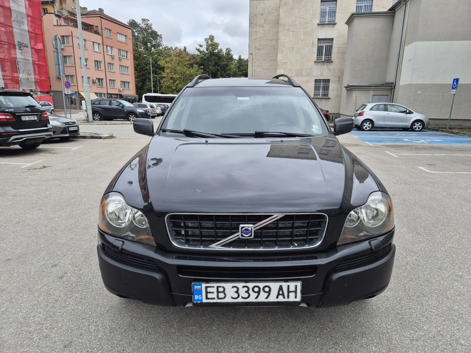 Volvo Xc90 2.4 D5 4x4 - изображение 2