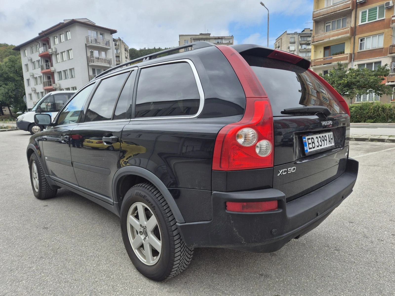 Volvo Xc90 2.4 D5 4x4 - изображение 6