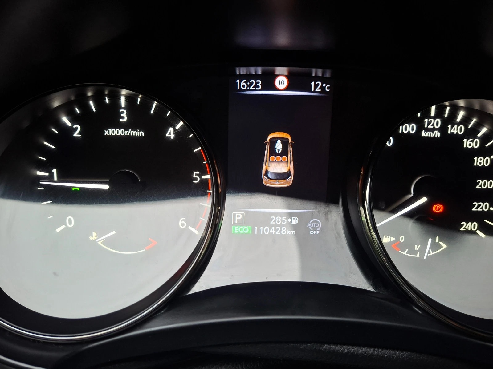 Nissan X-trail 2.0dcI 4x4, Tekna Plus - изображение 9