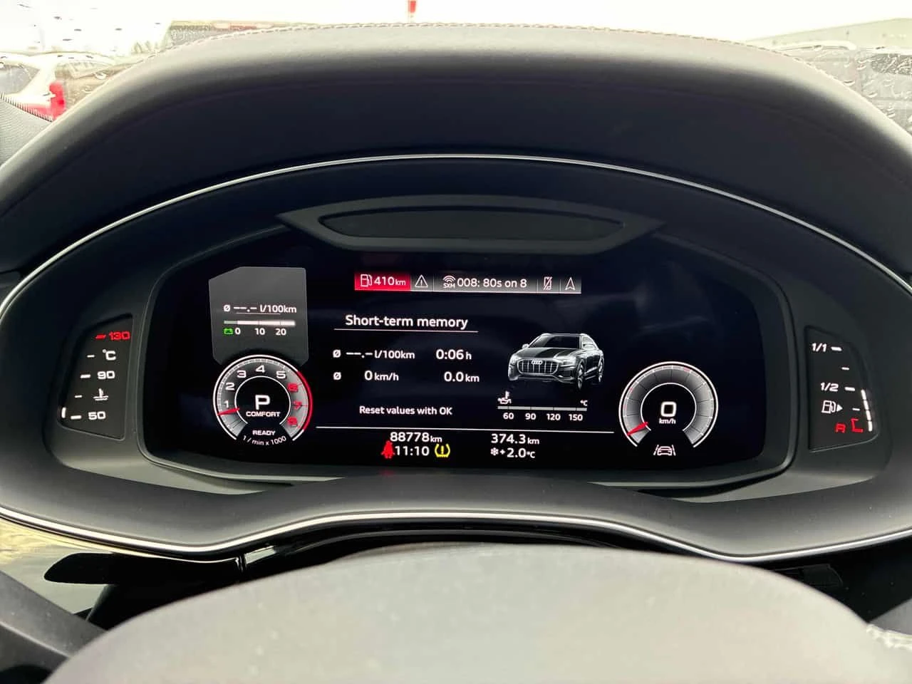 Audi Q8 Technik/CARFAX/ОБДУХВАНЕ/360 CAM/PANO, снимка 8 - Автомобили и джипове - 53906848