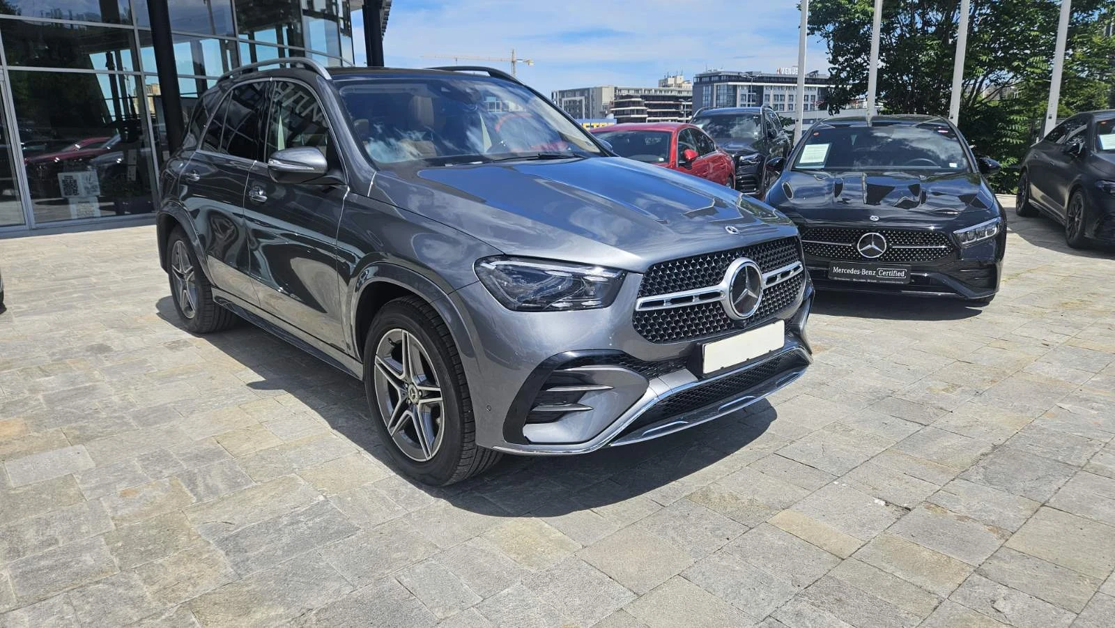Mercedes-Benz GLE 580 4MATIC, снимка 3 - Автомобили и джипове - 55056151