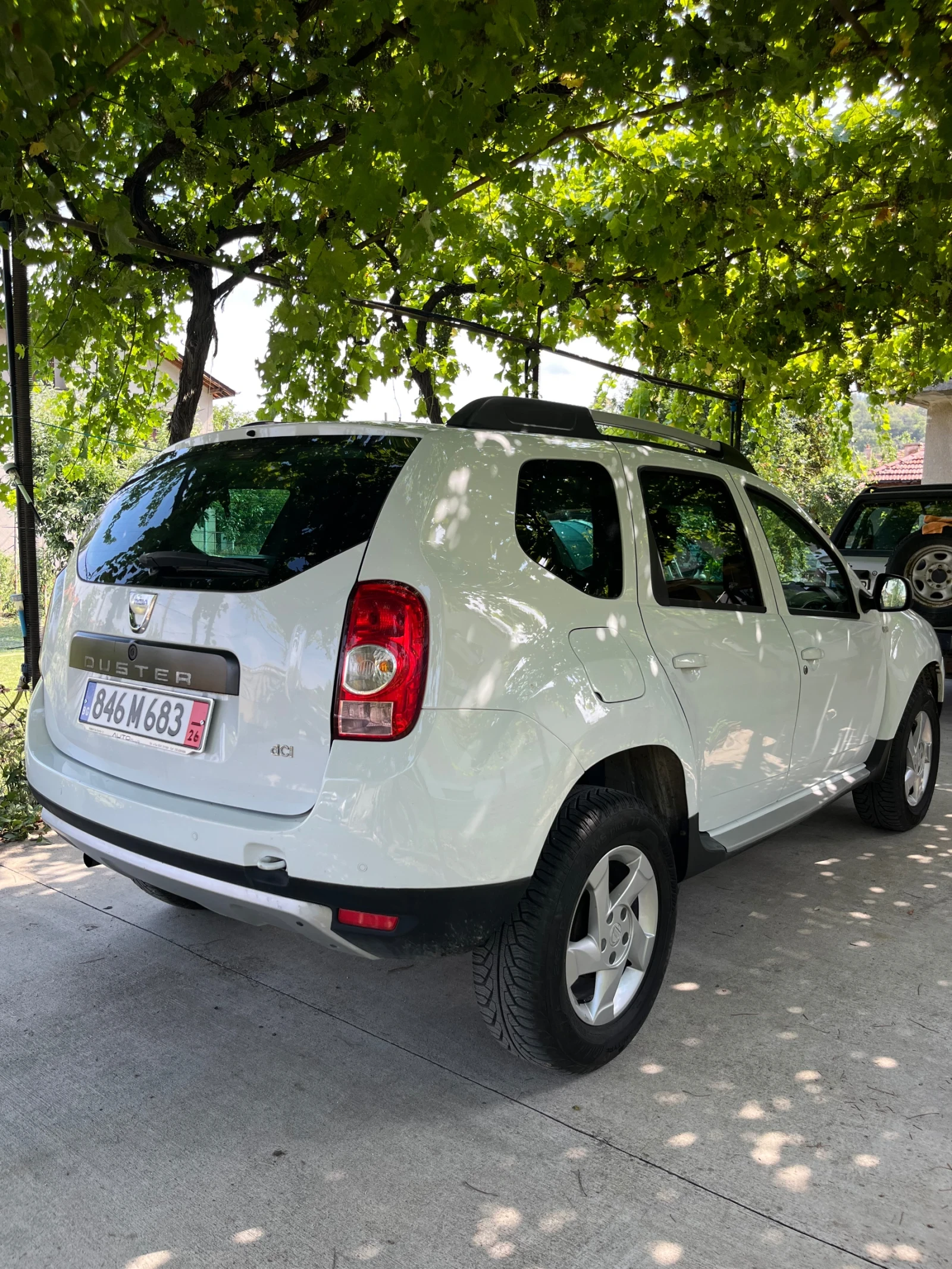 Dacia Duster 1.5dci 110cc 6ск. Топ, снимка 4 - Автомобили и джипове - 55414447