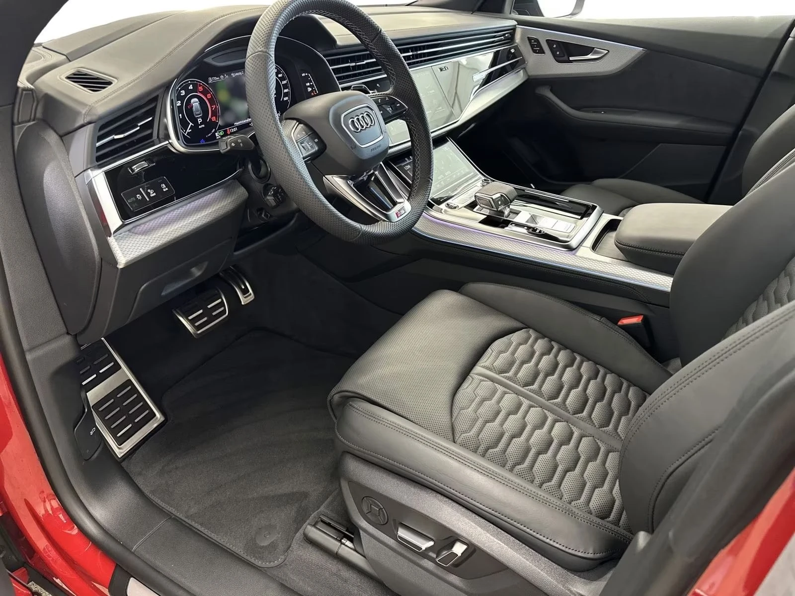 Audi RSQ8 FACELIFT / BLACK OPTIC / MATRIX / HUD / B&O / 360/, снимка 6 - Автомобили и джипове - 56019541