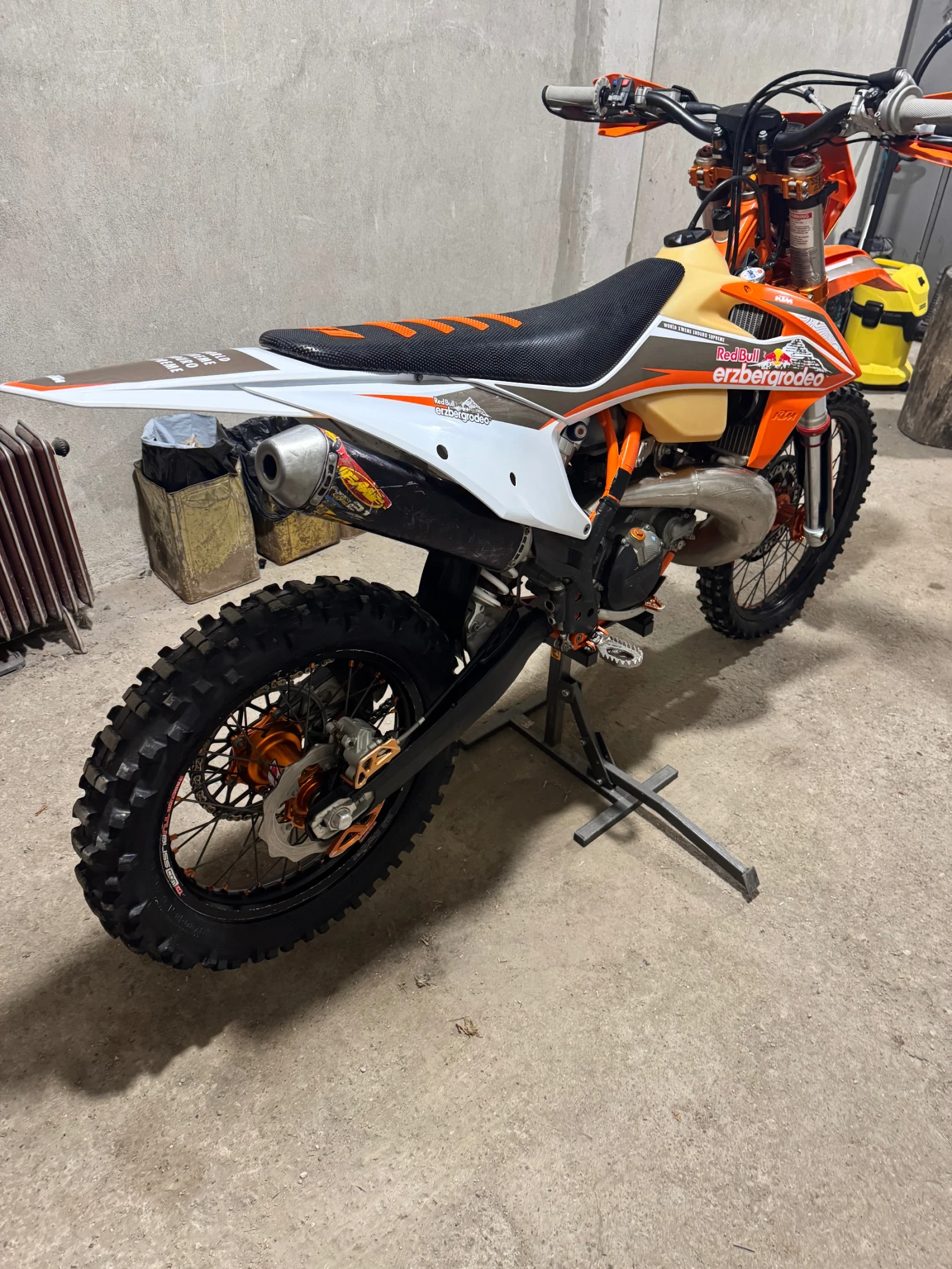 Ktm EXC Ktm 300 EXC tpi 2022 Erzbergrodeo Edition, снимка 5 - Мотоциклети и мототехника - 54499774