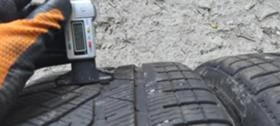 Гуми Зимни 225/40R19, снимка 4