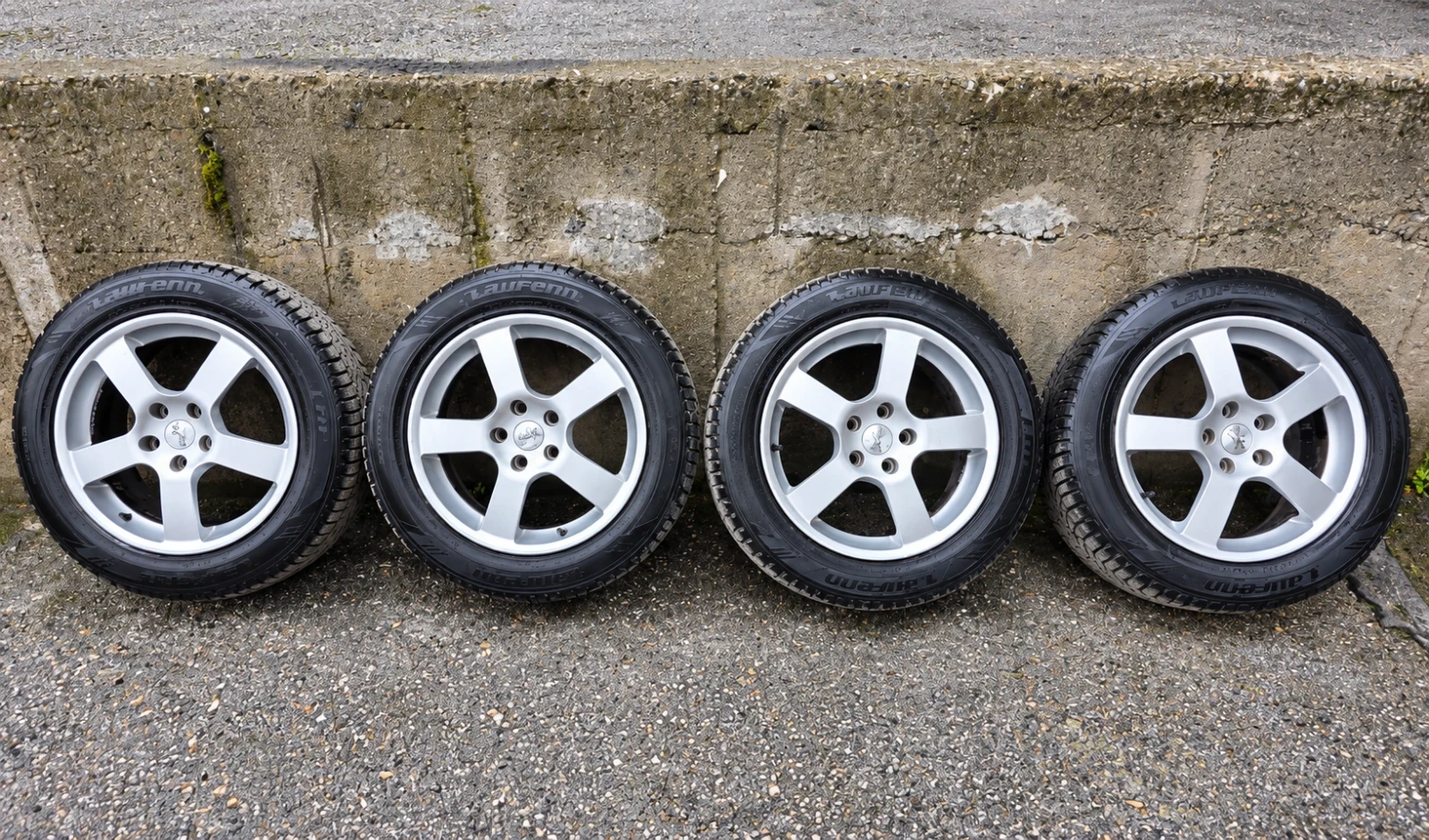 Гуми с джанти  225/55R17