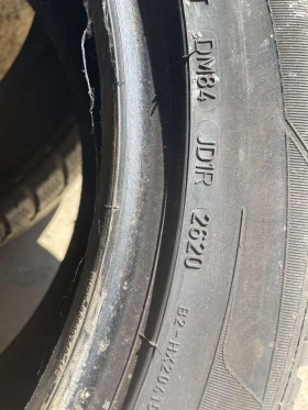 Гуми Зимни 235/50R19, снимка 2 - Гуми и джанти - 46902339