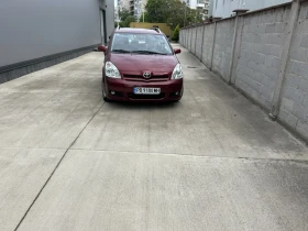 Toyota Corolla verso 2.2 D 4 D, снимка 8