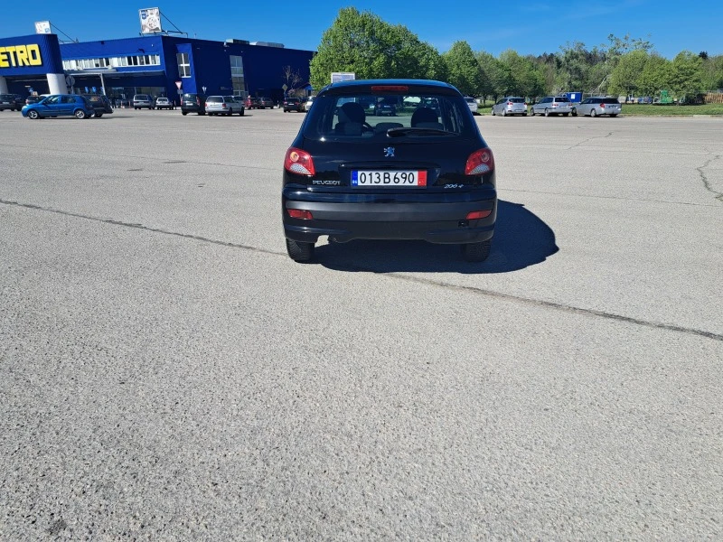 Peugeot 206 1.4 I, снимка 4 - Автомобили и джипове - 45172342