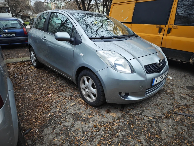 Toyota Yaris 1.3, снимка 5 - Автомобили и джипове - 48563925