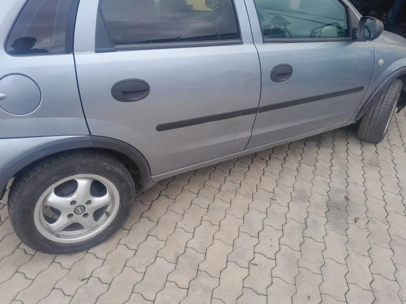 Opel Corsa C, снимка 3 - Автомобили и джипове - 49000038