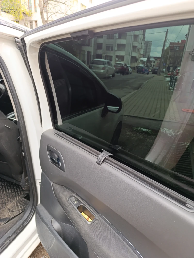 Peugeot 5008, снимка 3 - Автомобили и джипове - 52811692