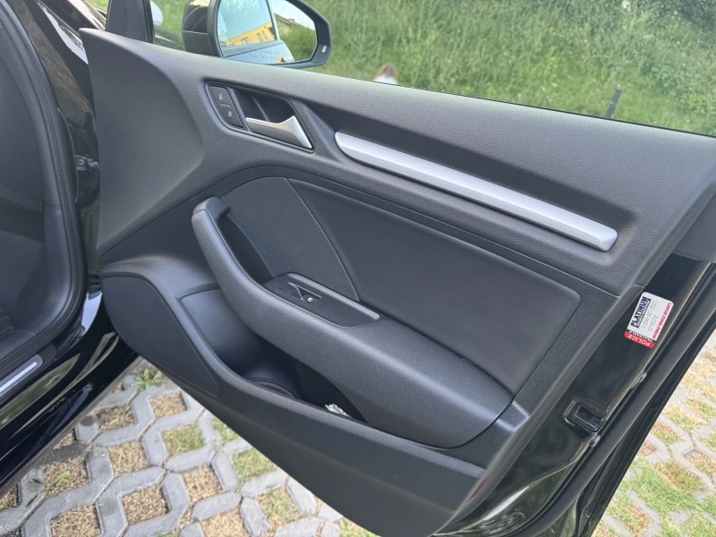 Audi A3 2.0 TFSI, снимка 14 - Автомобили и джипове - 52407627