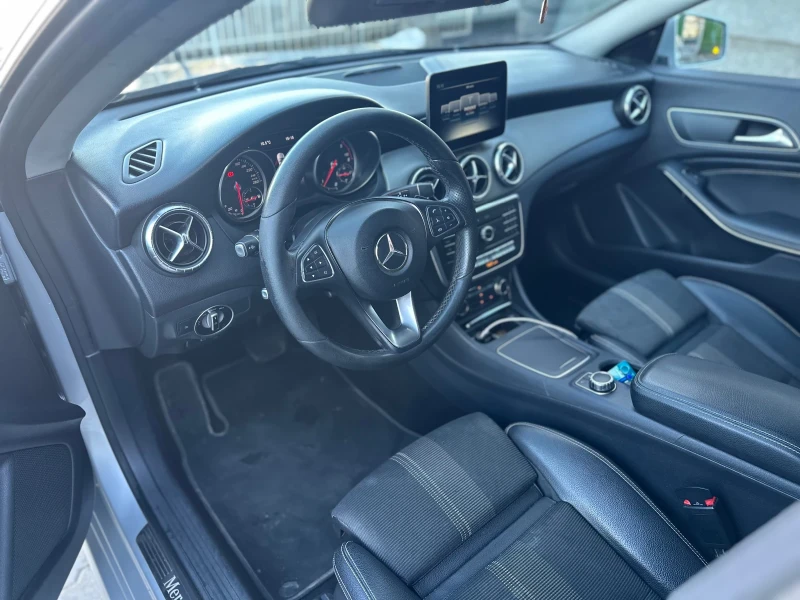 Mercedes-Benz CLA 220 DISTRONIC 4MATIC, снимка 7 - Автомобили и джипове - 52527383
