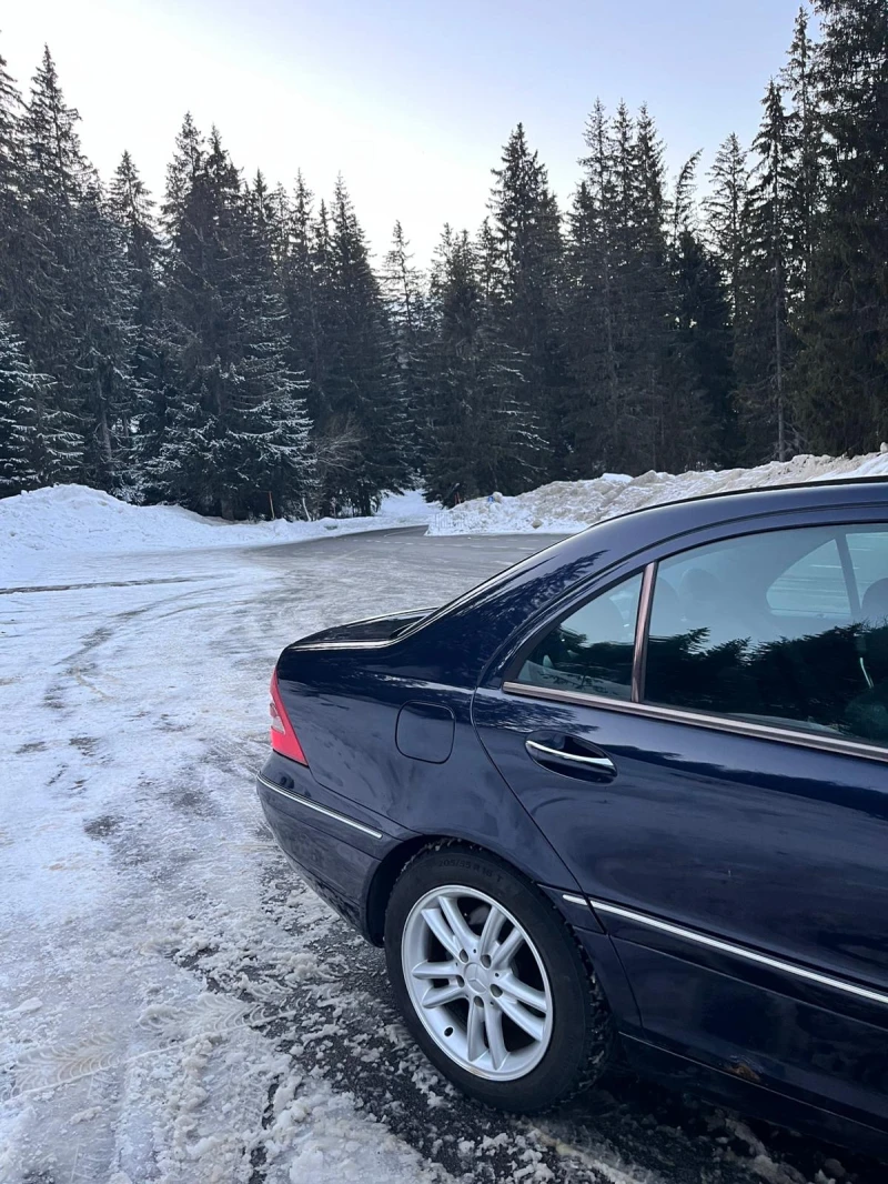 Mercedes-Benz C 200, снимка 7 - Автомобили и джипове - 53272817