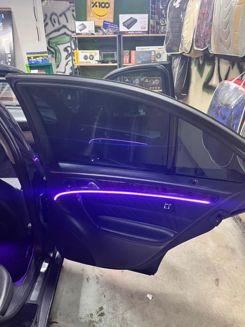 Mercedes-Benz C 200, снимка 8 - Автомобили и джипове - 53272817