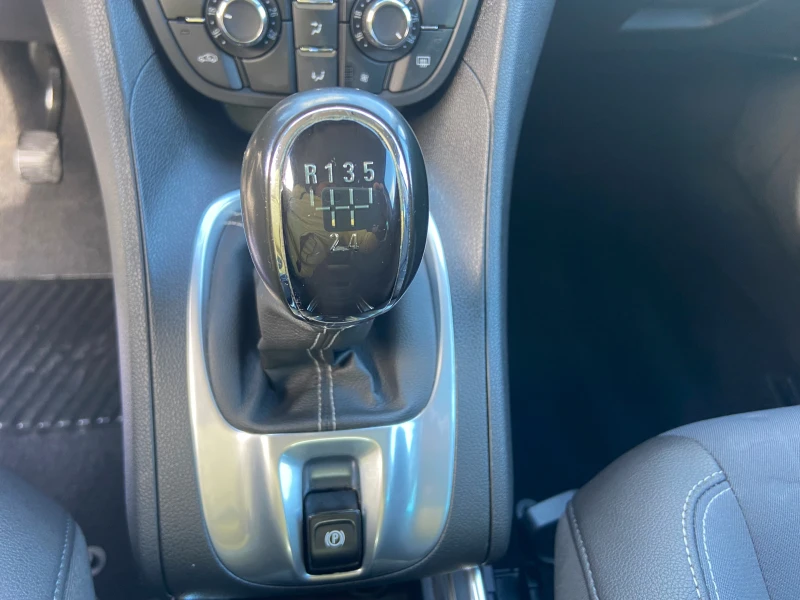 Opel Meriva 1.4i+ ГАЗ-Изключително запазена!, снимка 10 - Автомобили и джипове - 53519015