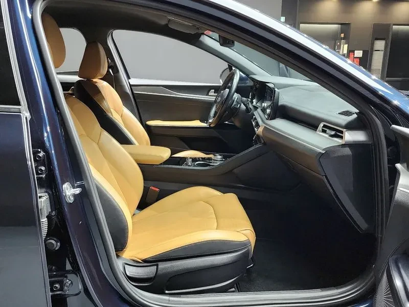 Kia K5 2.0 Prestige, снимка 10 - Автомобили и джипове - 55614683