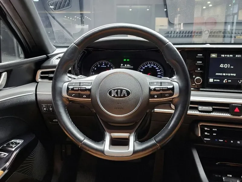 Kia K5 2.0 Prestige, снимка 14 - Автомобили и джипове - 55614683