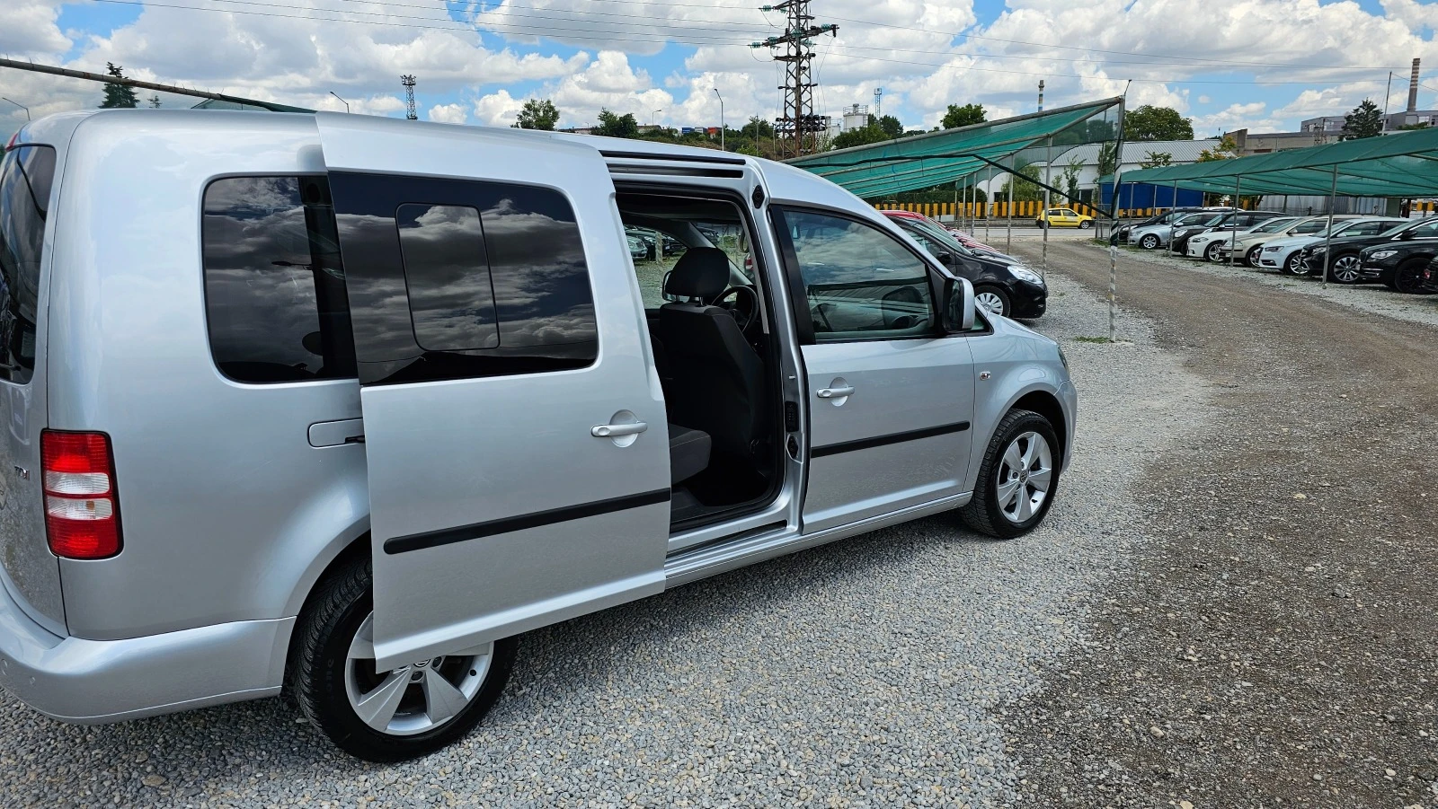 VW Caddy  Maxi Life 6+ 1 - изображение 7