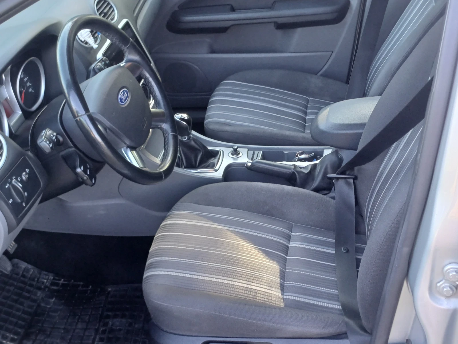 Ford Focus Ford FOCUS 2010 GPL + NAVI+ TOP TOP UNIKAT!!! - изображение 9