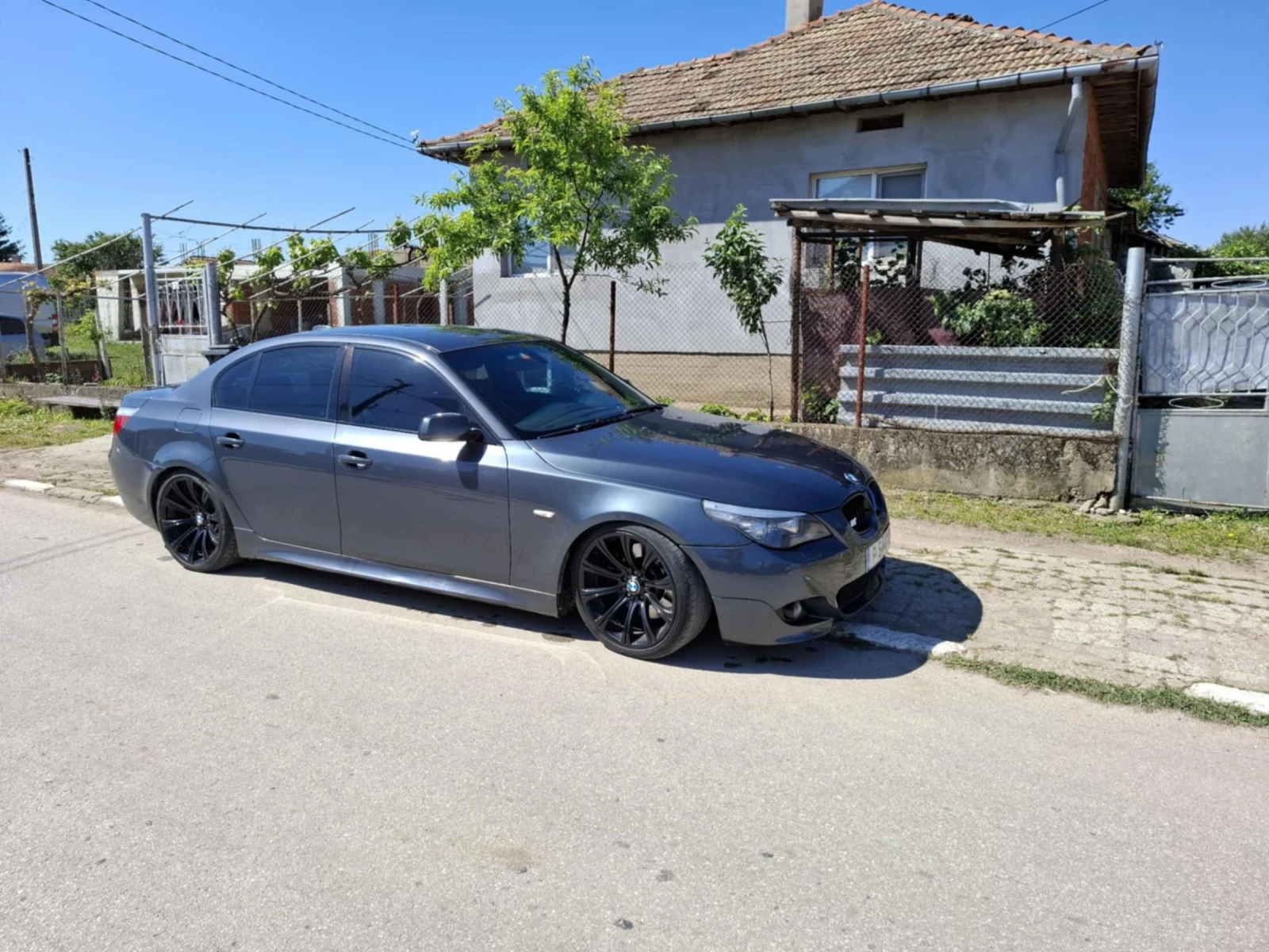 BMW 530 Benzin - изображение 2