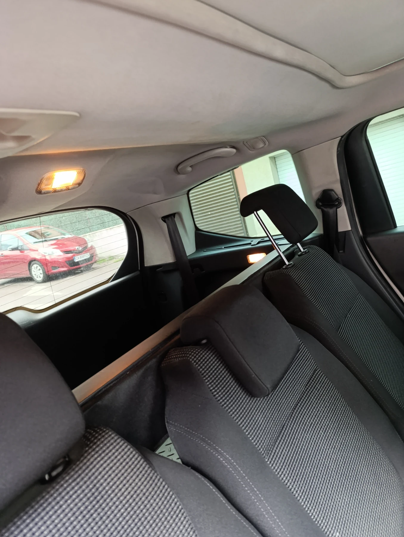 Peugeot 5008 | Mobile.bg � ����������� 1