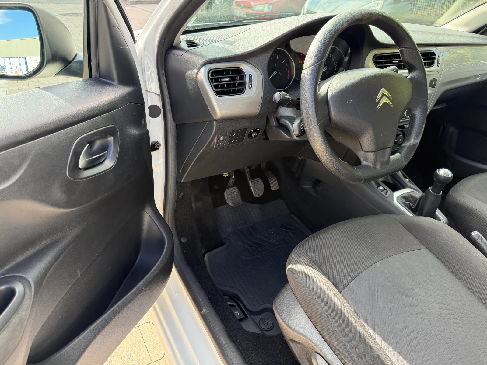Citroen C-Elysee 1.6HDI - изображение 8