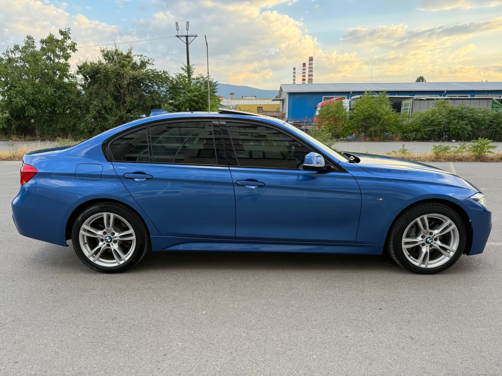 BMW 330 330iM - изображение 3