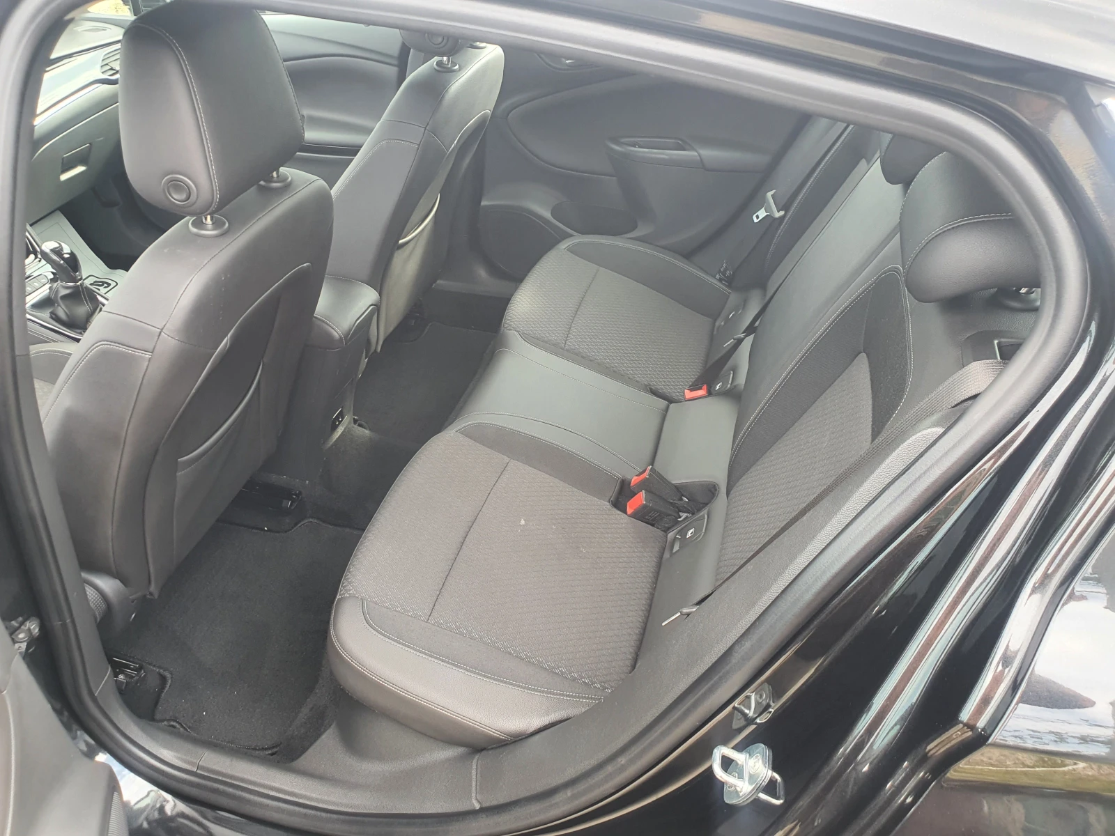 Opel Astra 1.0i-turbo 105k. navi, kamera , key less, led  | Mobile.bg   11