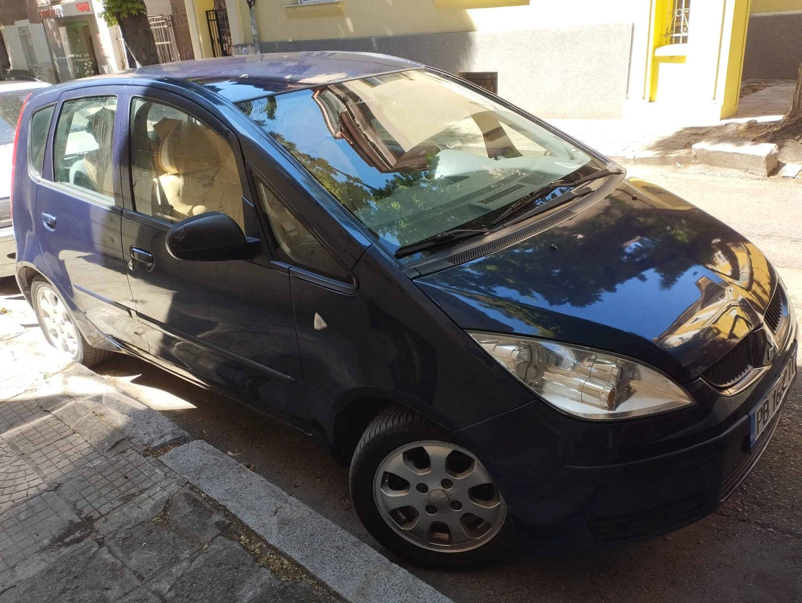Mitsubishi Colt комби - изображение 8