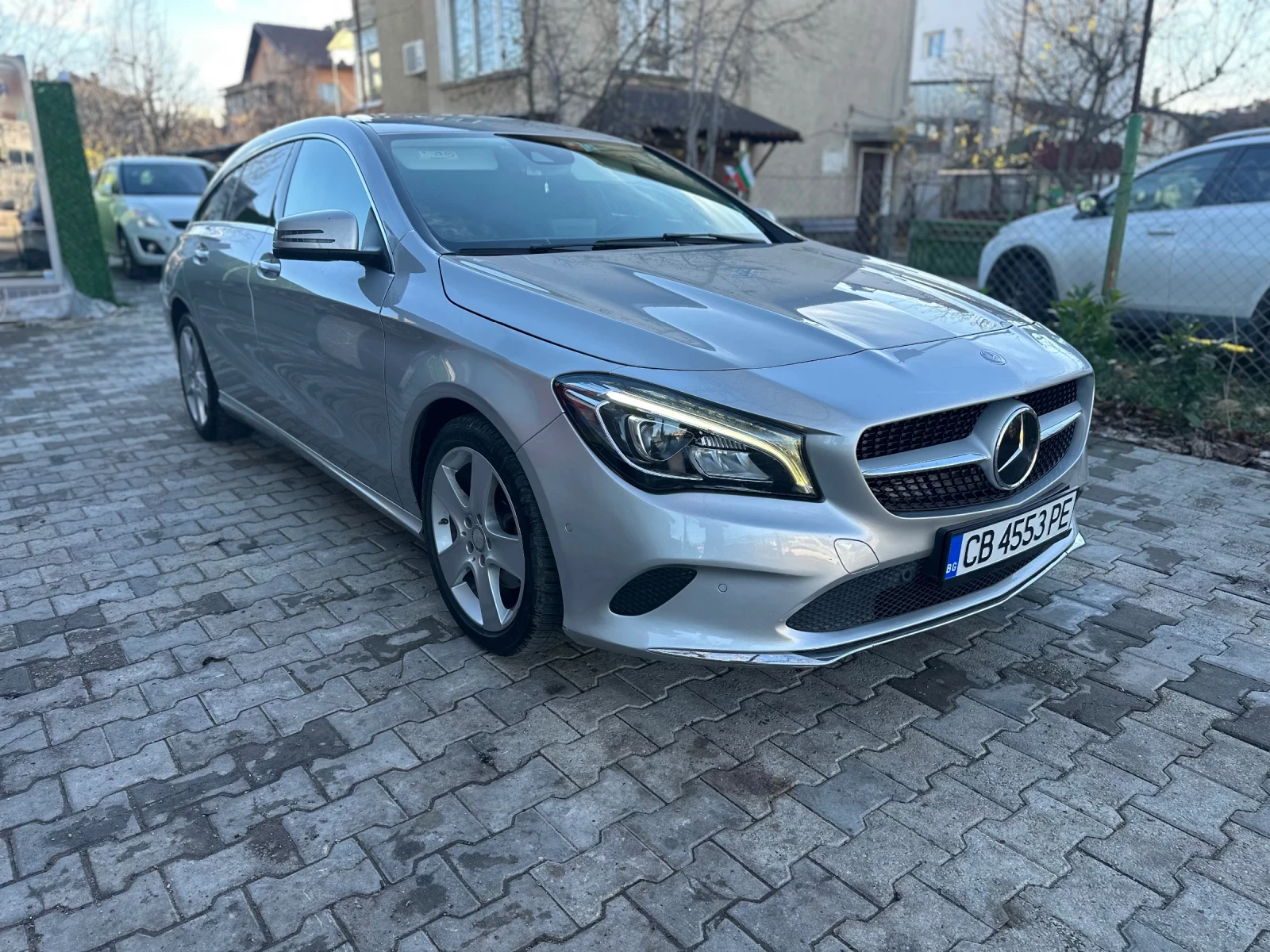 Mercedes-Benz CLA 220 DISTRONIC 4MATIC - изображение 2
