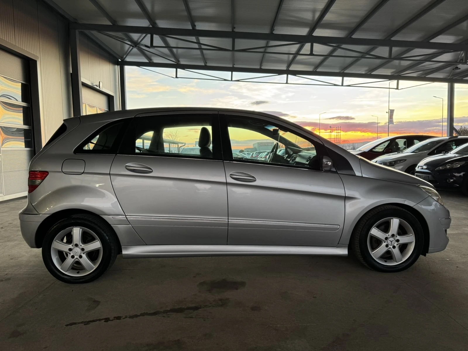 Mercedes-Benz B 200 2.0CDI* 140ps* АВТОМАТ* НАВИ* КОЖА*  - изображение 6